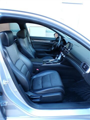 Used 2018 Honda Accord Sport image 26