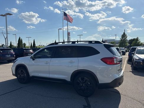 Used 2023 Subaru Ascent Onyx Edition AWD/4WD image 6