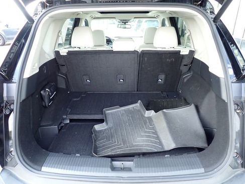 Used 2023 Nissan Rogue SL w/ SL Premium Package image 5