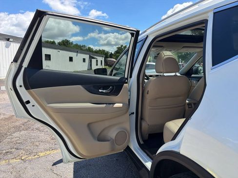 Used 2016 Nissan Rogue SL w/ SL Premium Package AWD/4WD image 32
