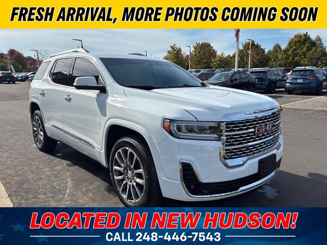 Used 2023 GMC Acadia Denali w/ Denali Technology Package AWD/4WD image 4