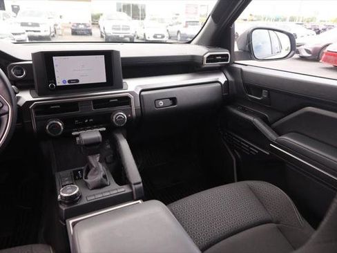Certified 2025 Toyota 4Runner SR5 AWD/4WD image 9