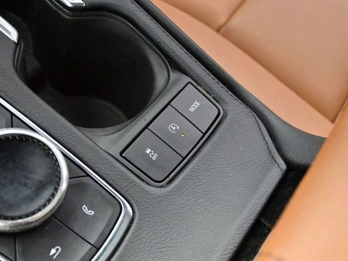 Certified 2022 Cadillac XT4 Premium Luxury w/ Enhanced Visibility Package AWD/4WD image 22