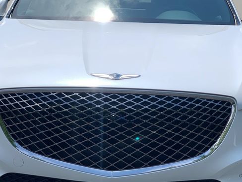 Certified 2023 Genesis GV70 2.5T w/ Advanced Package AWD/4WD image 40