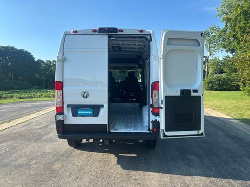 New 2025 RAM ProMaster 2500 w/ Convenience Group image 11