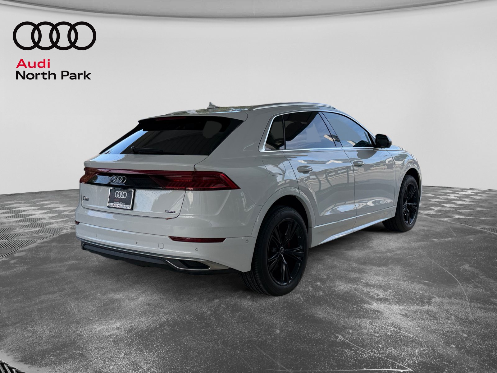 Used 2022 Audi Q8 Premium Plus AWD/4WD image 5