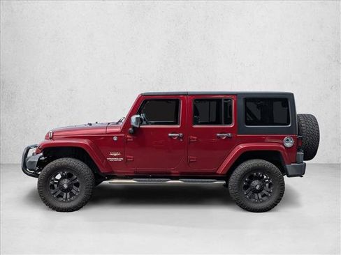 Used 2012 Jeep Wrangler Unlimited Sahara w/ Connectivity Group AWD/4WD image 6