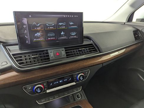 Used 2022 Audi Q5 2.0T Premium AWD/4WD image 7