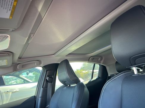 Used 2025 Toyota Prius AWD image 24