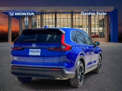 Used 2024 Honda CR-V EX-L image 4