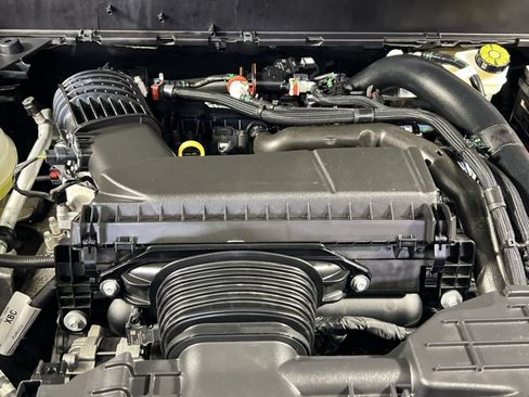 Used 2025 Ford Maverick XLT w/ XLT Luxury Package AWD/4WD image 29