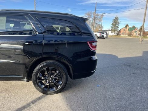Used 2023 Dodge Durango GT w/ Blacktop Package image 8