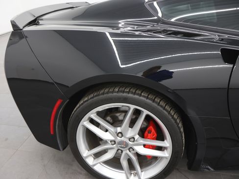Used 2014 Chevrolet Corvette Stingray Coupe image 23