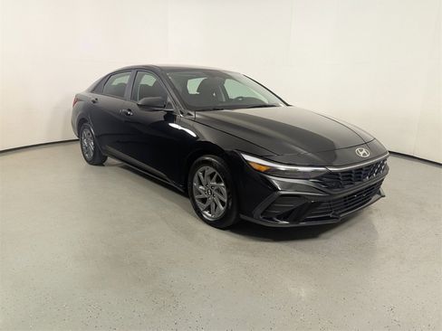 Certified 2024 Hyundai Elantra Blue image 1