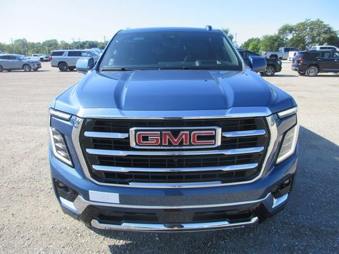 New 2026 GMC Yukon XL Elevation w/ Elevation Premium Package AWD/4WD image 10