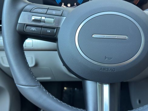 Used 2025 Hyundai Kona SEL AWD/4WD image 19