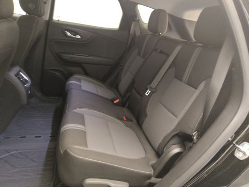Used 2024 Chevrolet Blazer LT w/ Convenience Package FWD image 18