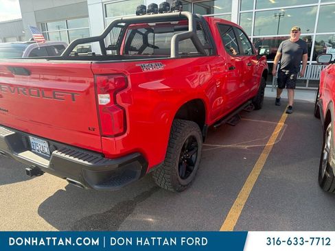 Used 2021 Chevrolet Silverado 1500 LT Trail Boss AWD/4WD image 3