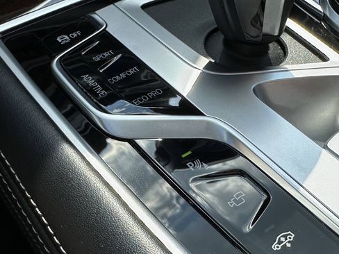 Used 2020 BMW M760i xDrive AWD/4WD image 46