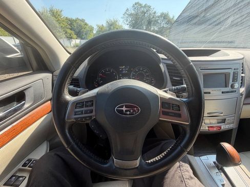 Used 2013 Subaru Outback 2.5i Limited w/ Moonroof Pkg AWD/4WD image 29