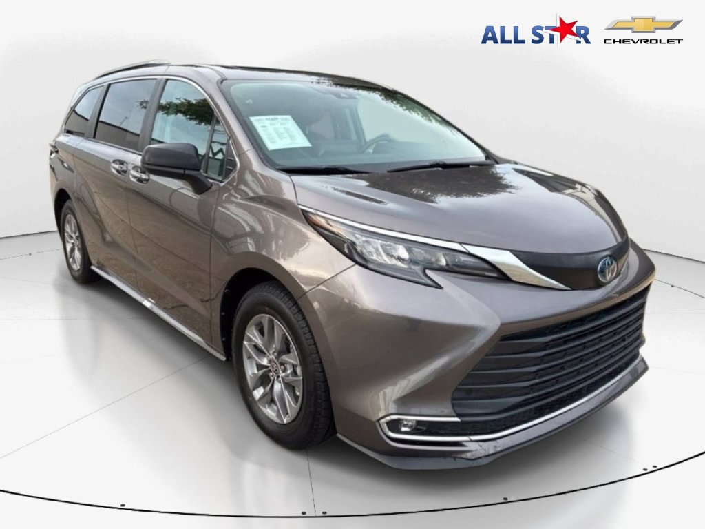 Used 2024 Toyota Sienna XLE FWD 360° Tour