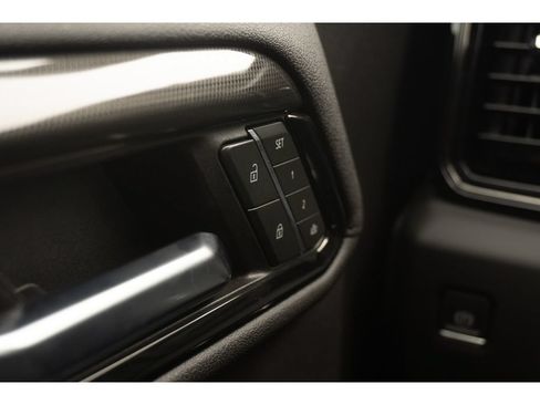 Used 2024 GMC Sierra 1500 AT4 w/ AT4 Preferred Package AWD/4WD image 30