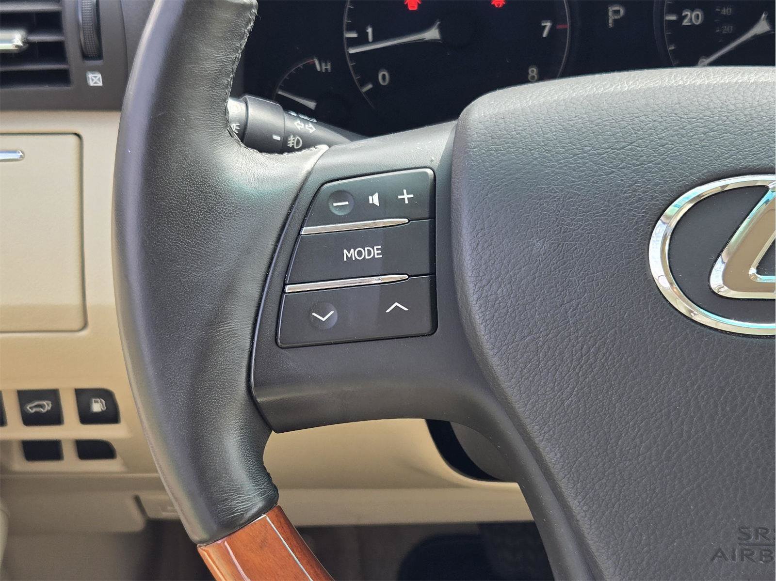 Used 2010 Lexus RX 350 2WD w/ Premium Pkg image 26