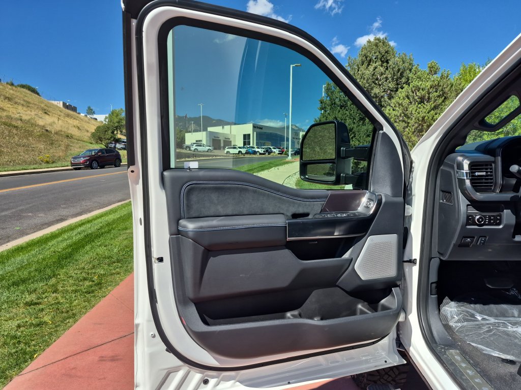 New 2026 Ford F250 Platinum w/ Tremor Off-Road Package AWD/4WD image 14