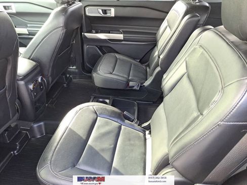 Used 2021 Ford Explorer Limited w/ Equipment Group 301A image 9