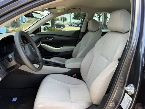 Used 2025 Honda Accord LX image 25