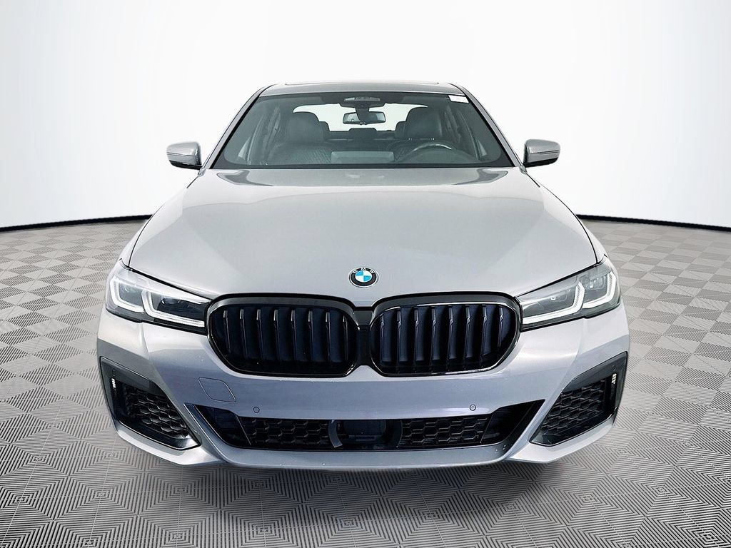 Used 2021 BMW M550i xDrive AWD/4WD image 3