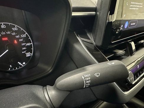 Used 2025 Toyota Corolla LE image 22