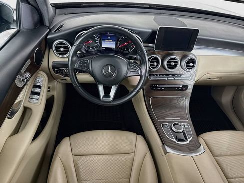 Used 2018 Mercedes-Benz GLC 300 image 24