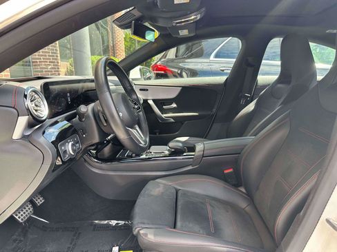 Certified 2022 Mercedes-Benz CLA 250 4MATIC image 16