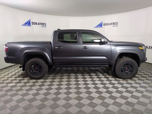 Used 2023 Toyota Tacoma Limited image 6