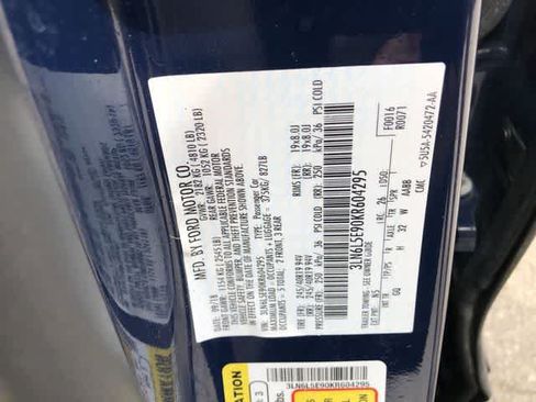 Used 2019 Lincoln MKZ Reserve FWD image 34