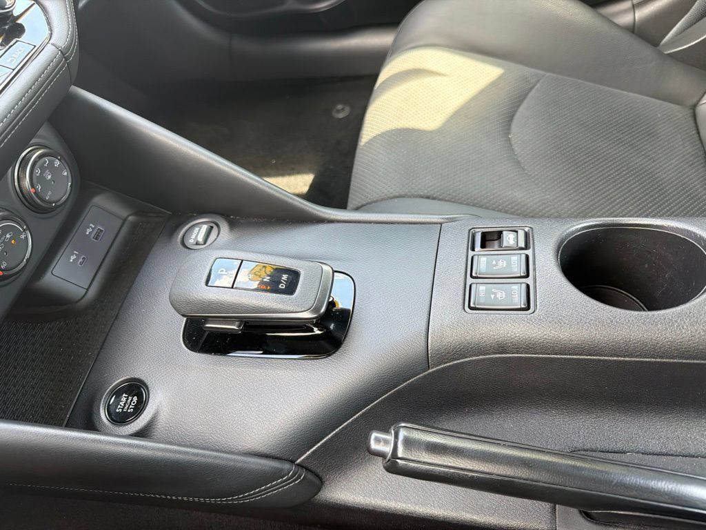 Used 2023 Nissan Z w/ Floor Mat Package (L93) RWD image 26