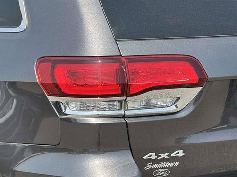 Used 2021 Jeep Grand Cherokee Limited AWD/4WD image 9