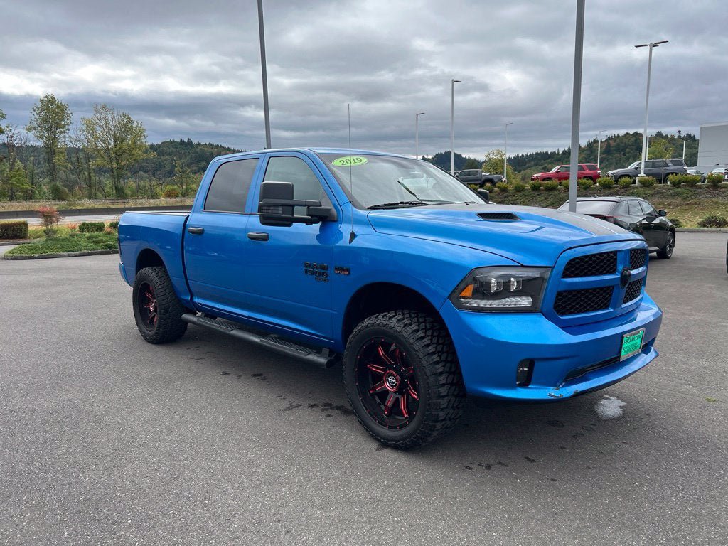 Used 2019 RAM 1500 Express w/ Hydro Blue Sport Package AWD/4WD image 9