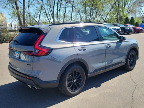 Used 2025 Honda CR-V Sport image 3