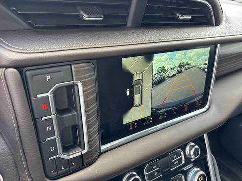 Used 2023 GMC Yukon Denali w/ Denali Reserve Package AWD/4WD image 24