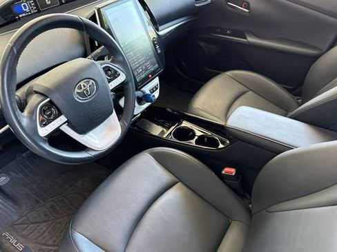 Used 2018 Toyota Prius Prime Advanced FWD image 10