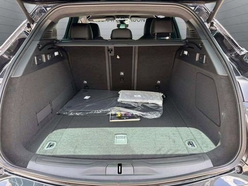 New 2025 Maserati Grecale GT image 19