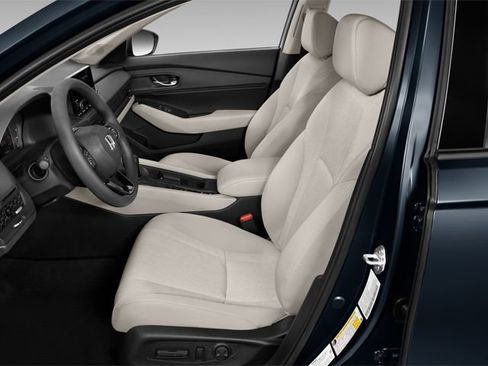 Used 2024 Honda Accord EX image 9