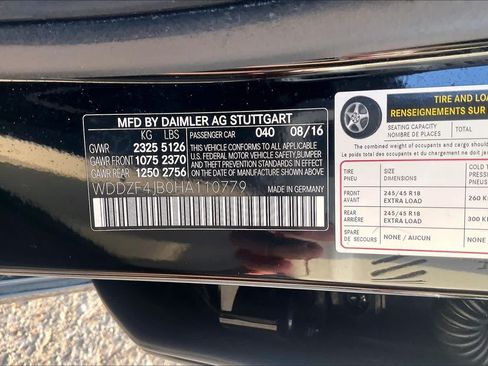Used 2017 Mercedes-Benz E 300 image 35