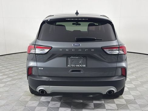 Used 2022 Ford Escape SE FWD image 6