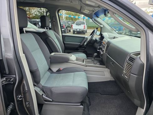 Used 2004 Nissan Titan SE image 21