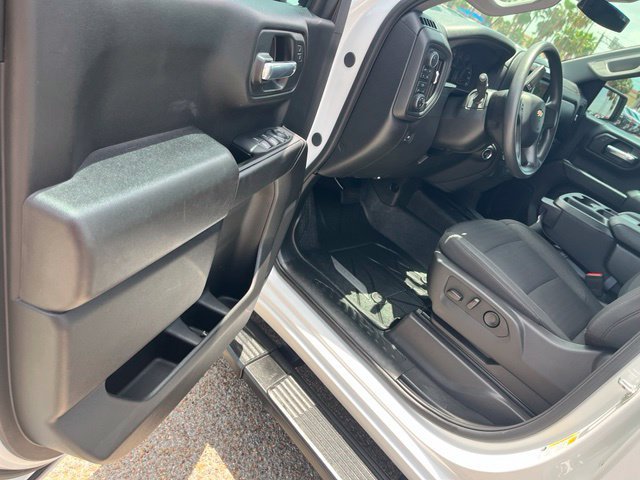 Used 2025 Chevrolet Silverado 1500 Custom AWD/4WD image 18
