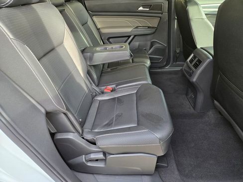 Used 2021 Volkswagen Atlas Cross Sport SEL R-Line image 20