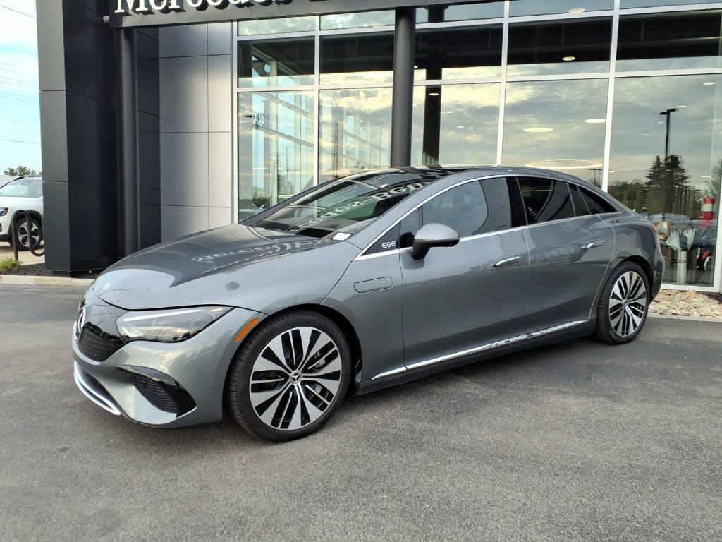 Used 2023 Mercedes-Benz EQE 350+ 4MATIC Sedan image 2